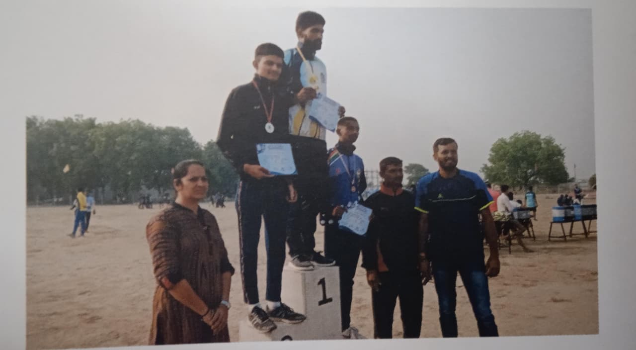 વ્યાસ હિરલને શ્રેષ્ટ એન.એસ.એસ. સ્વયંસેવક એવોર્ડ, એસ.આર.ડી.કેમ્પ રાજકોટ ખાતે પસંદગી. યોગાસન અને કબડ્ડીમાં ક્રમશ રનર્સ-અપ અને તૃતીય સ્થાન પ્રાપ્ત. વિદ્યાર્થી ચૌધરી હાર્દિક ડી. ને વિઘ્નદોડમાં પ્રથમ, ઊંચીકુદમાં દ્વિતીય તેમજ લાંબીકુદમાં  ચોથો ક્રમ પ્રાપ્ત થયો.