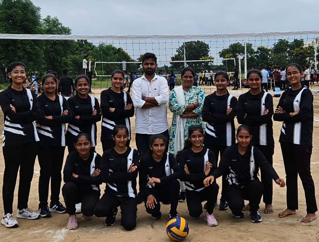 SGFI (સ્કૂલ ગેમ ફેડરેશન ઓફ ઇન્ડિયા ) જિલ્લા કક્ષાએ વોલીબોલ U-19 બહેનો