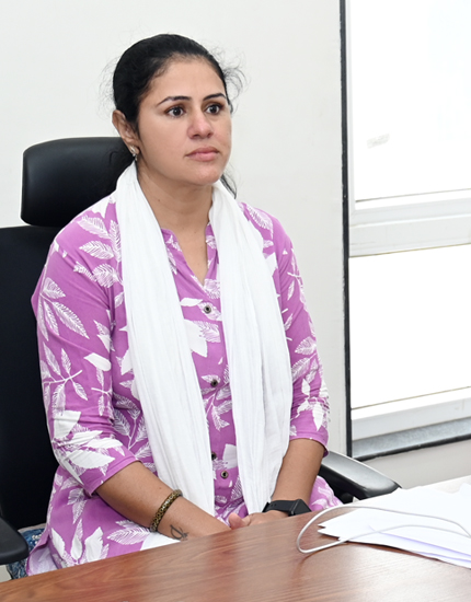 શ્રીમતિ નીતાબેન કે .પટેલ - આચાર્ય