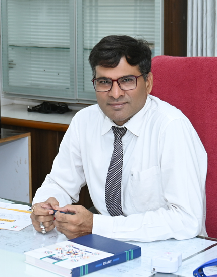 દિનેશભાઇ જોષી - આચાર્ય