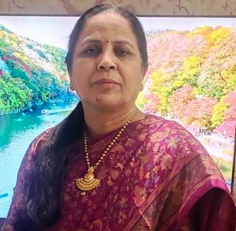 શ્રીમતી કુસુમબેન એમ. સોલંકી - આચાર્યા
