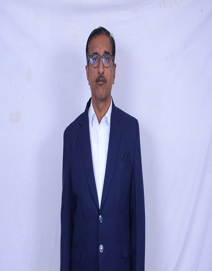 શ્રી ભરતભાઈ ગણેશભાઈ દેસાઈ - આચાર્ય