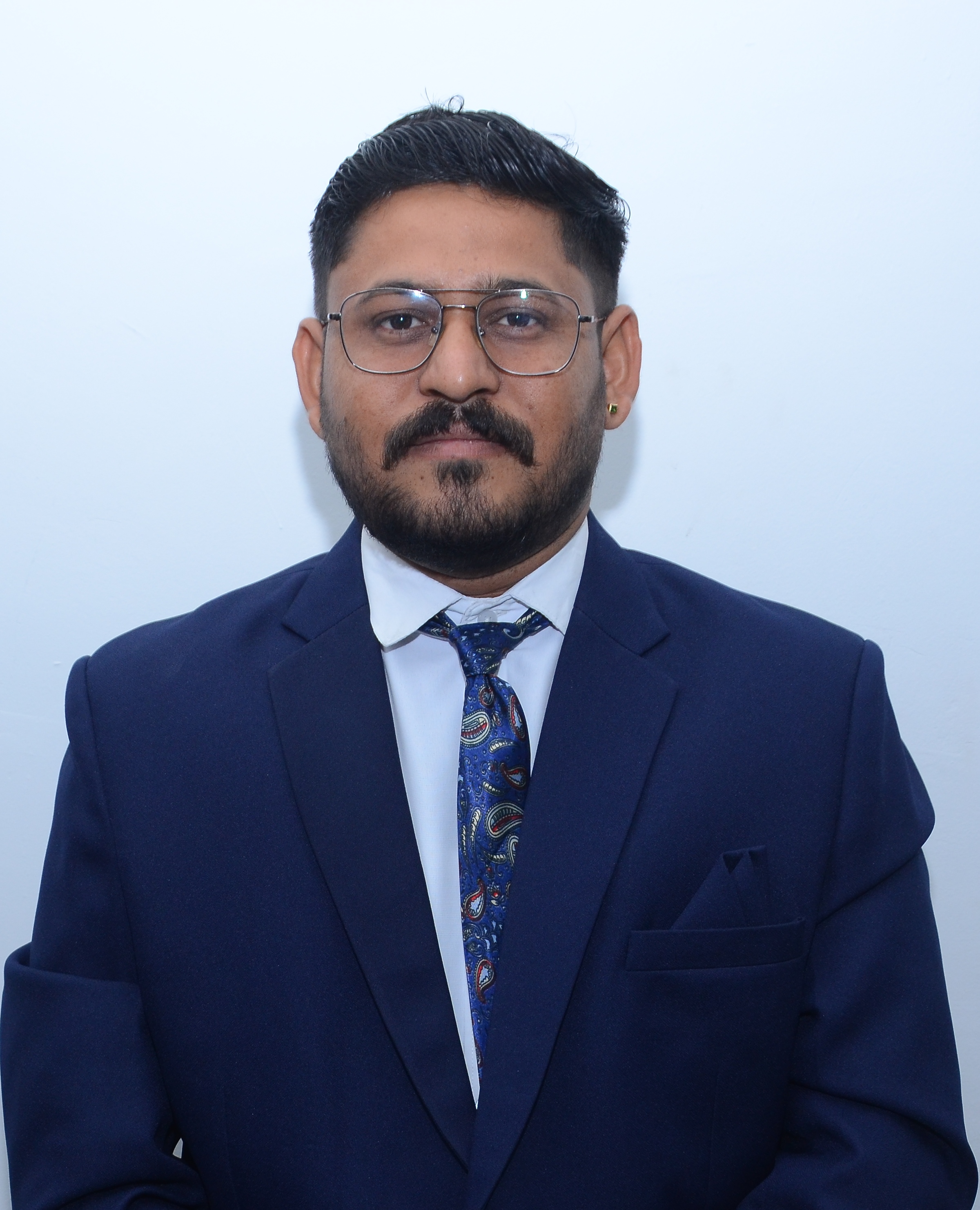 શ્રી વિશ્વજીતસિંહ  વિ. વાઘેલા