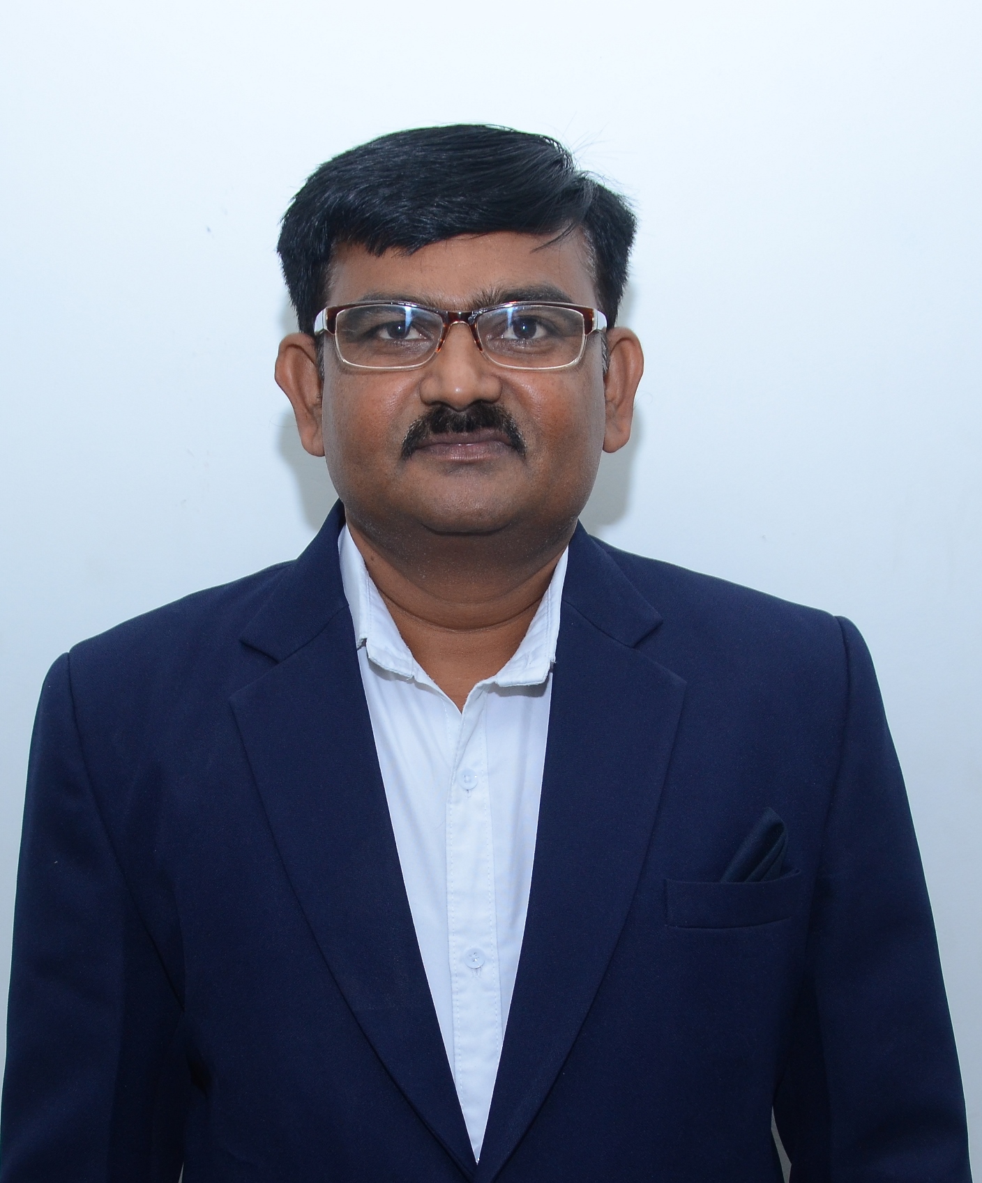 શ્રી રમેશભાઈ ડી.ઠાકોર