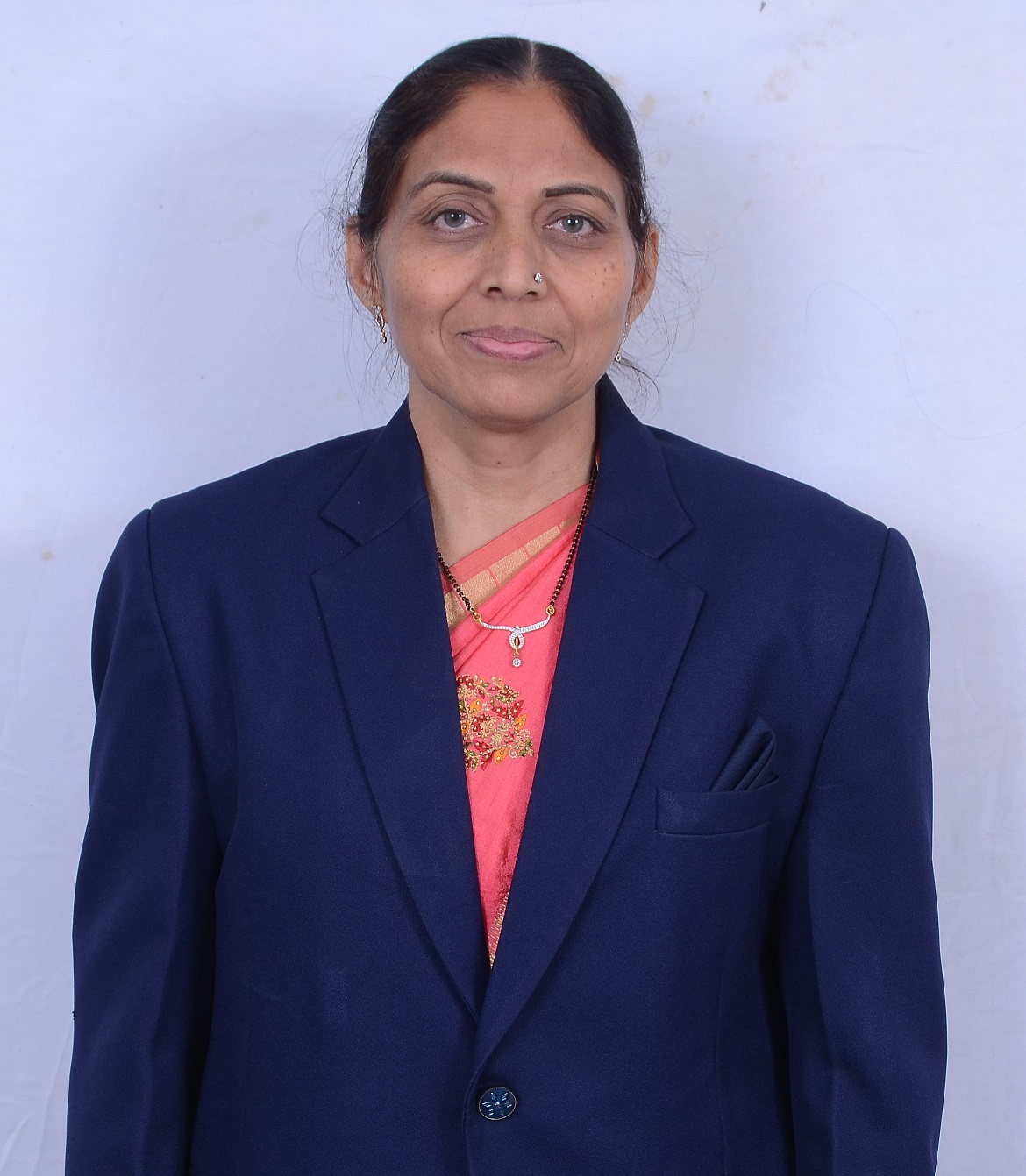 2. શ્રી શર્મિલાબેન હુસેનઅલી  હાડા