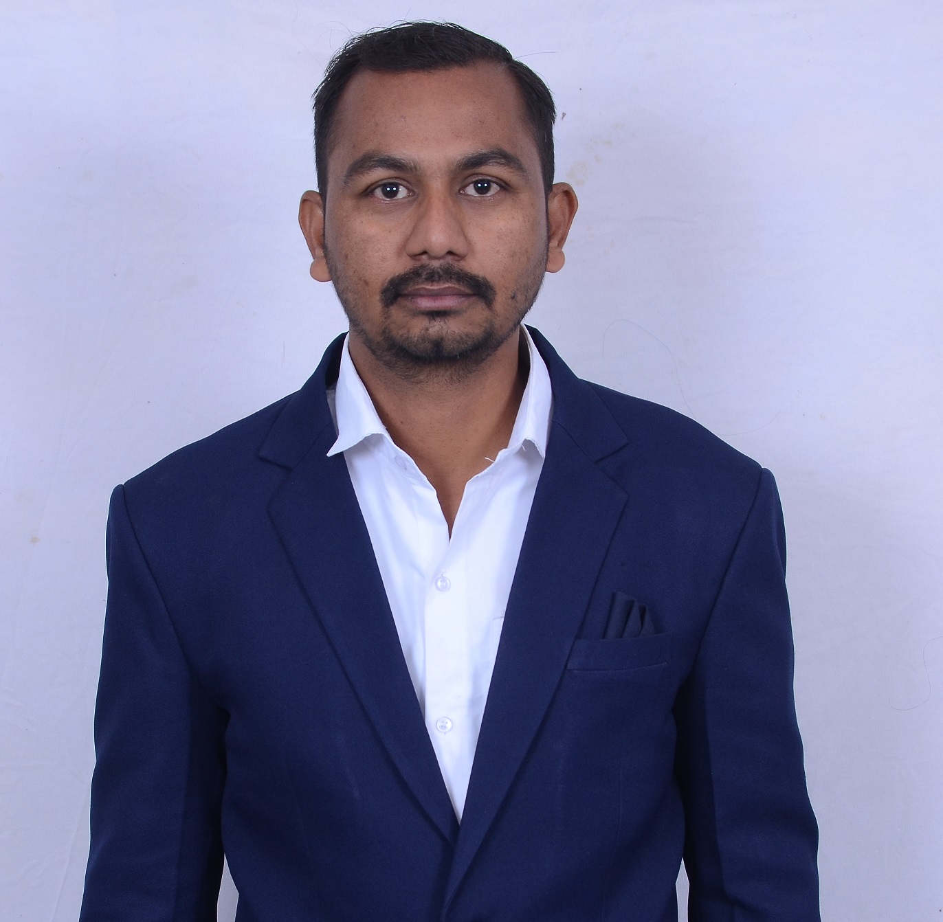 12. શ્રી જીગ્નેશકુમાર કાળુભાઈ પરમાર