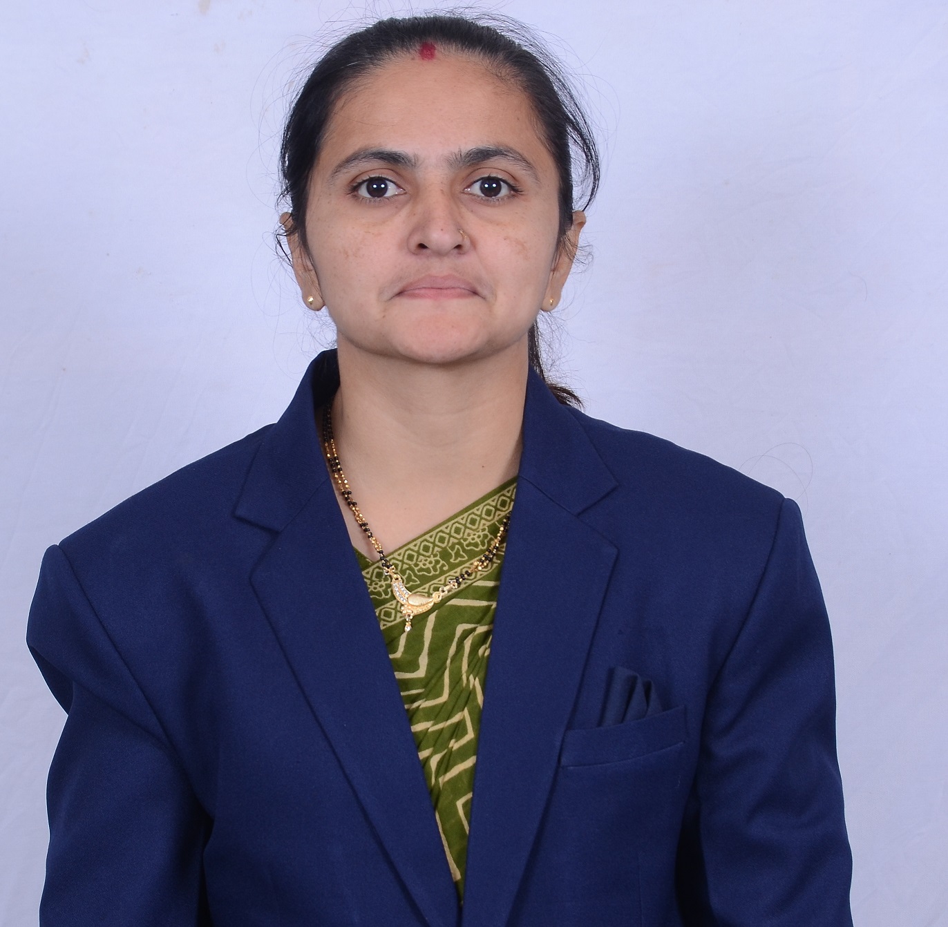 21.શ્રી હેતલબેન હીરાભાઈ ચૌધરી