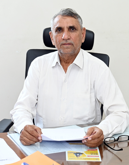 શ્રી ફલજીભાઈ એમ. પટેલ